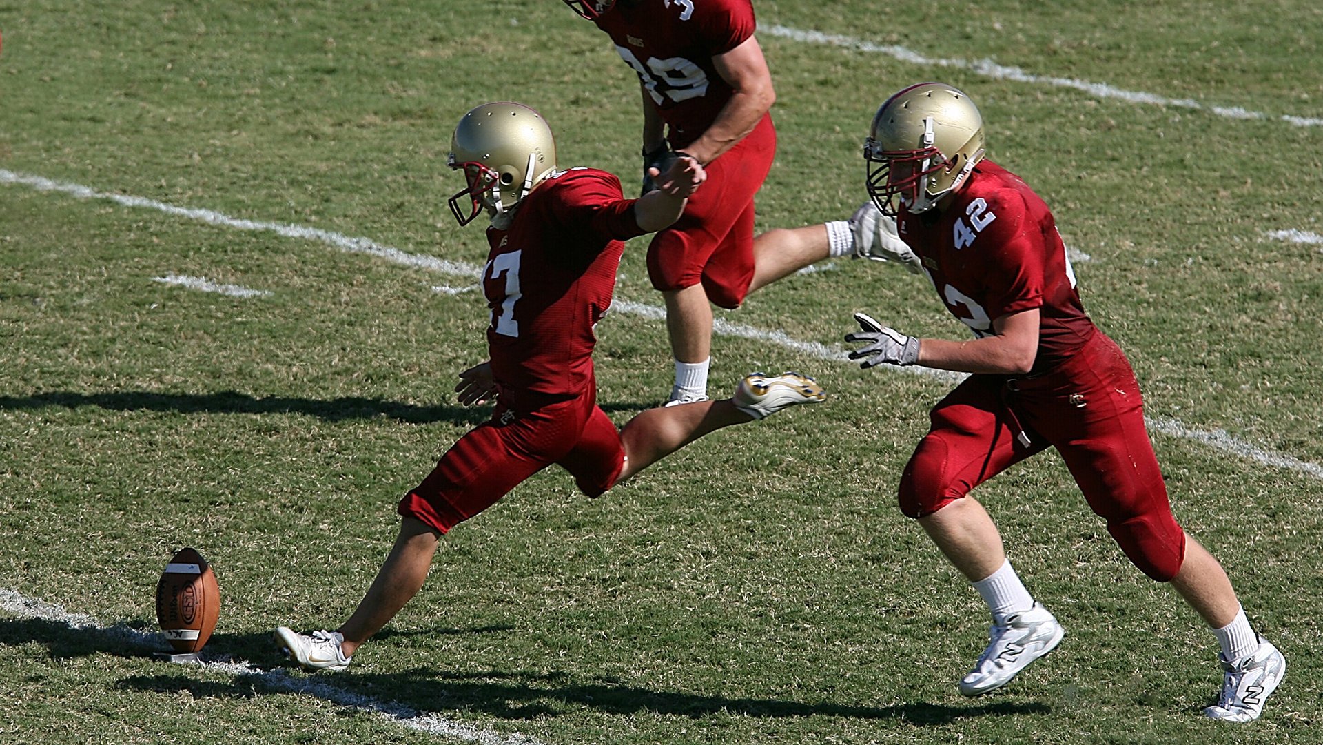 -热门对话！女足硬战在即，势均力敌谁能笑到最后，女足战绩回顾
